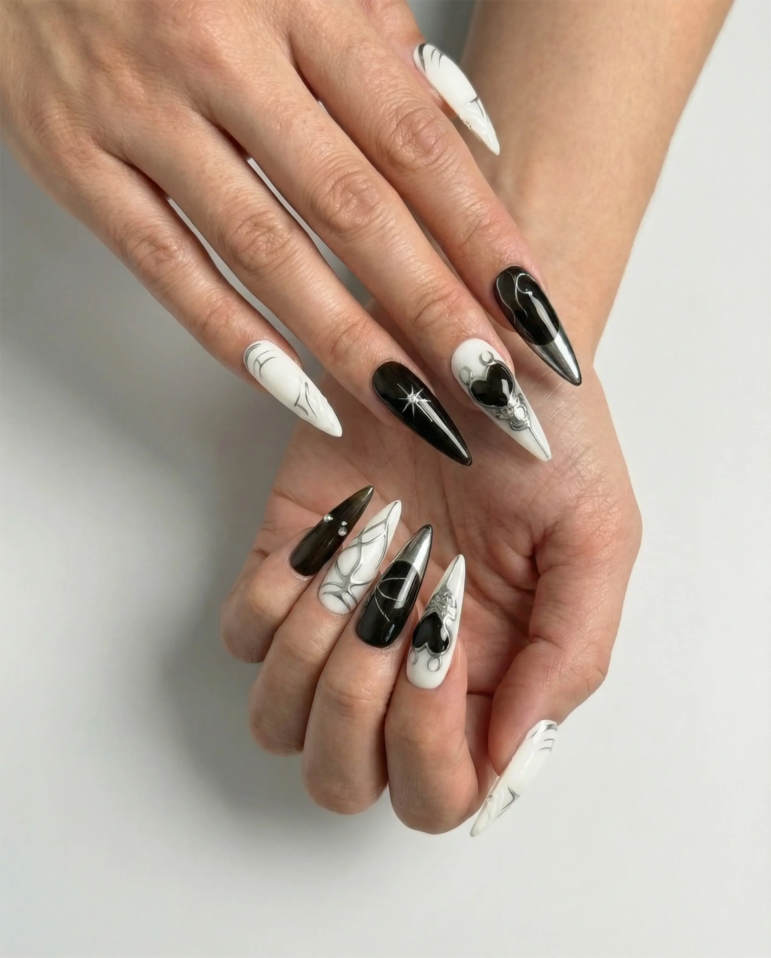 Chrome Seraph Glowi Nails