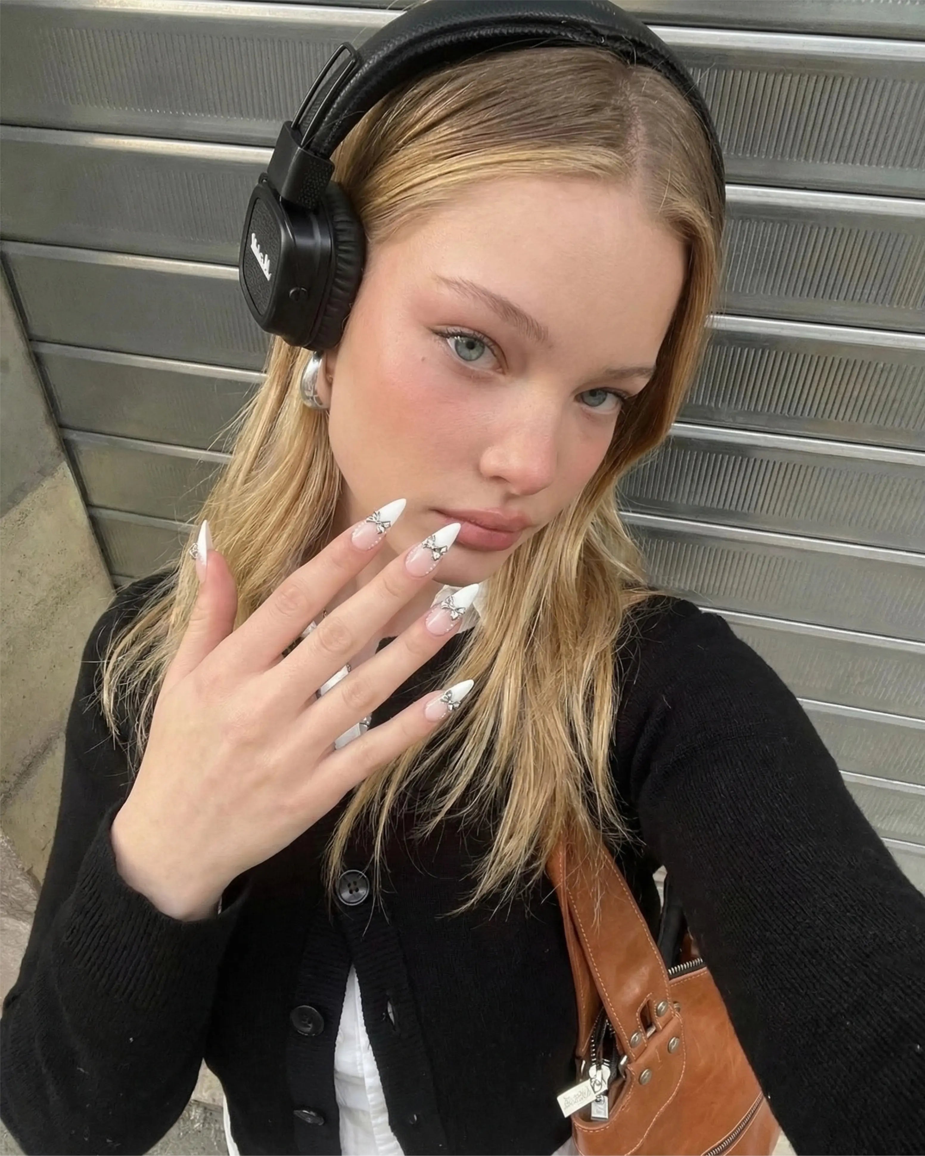Ballet Couture Glowi Nails
