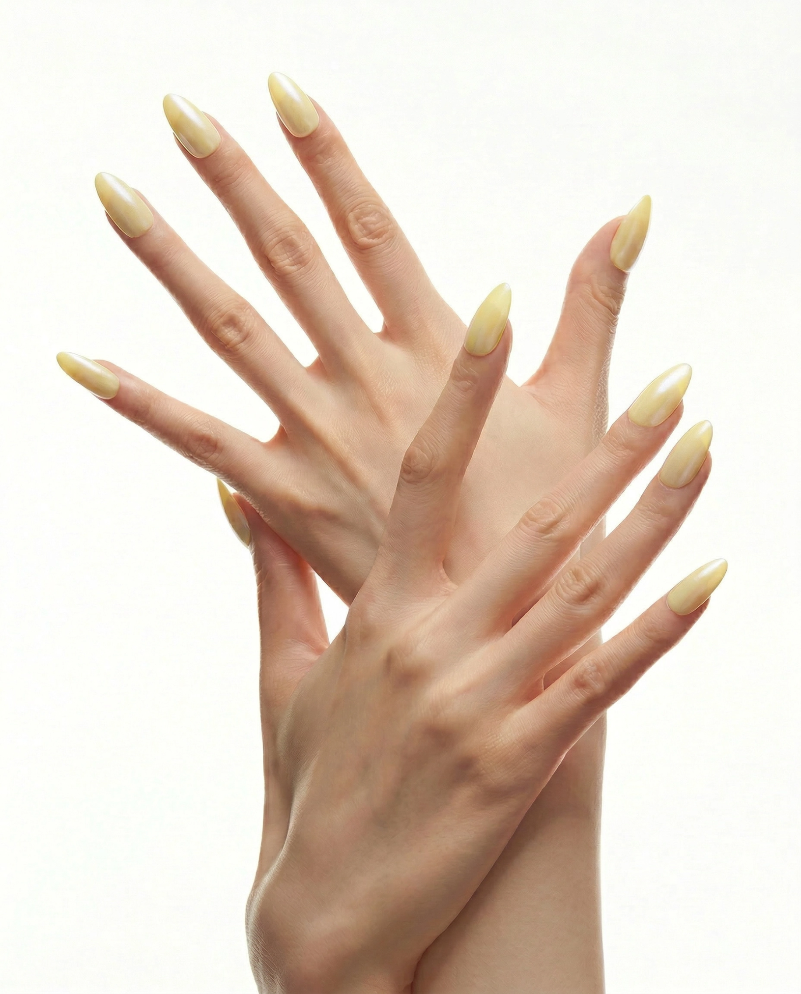 Limoncello Glow Glowi Nails