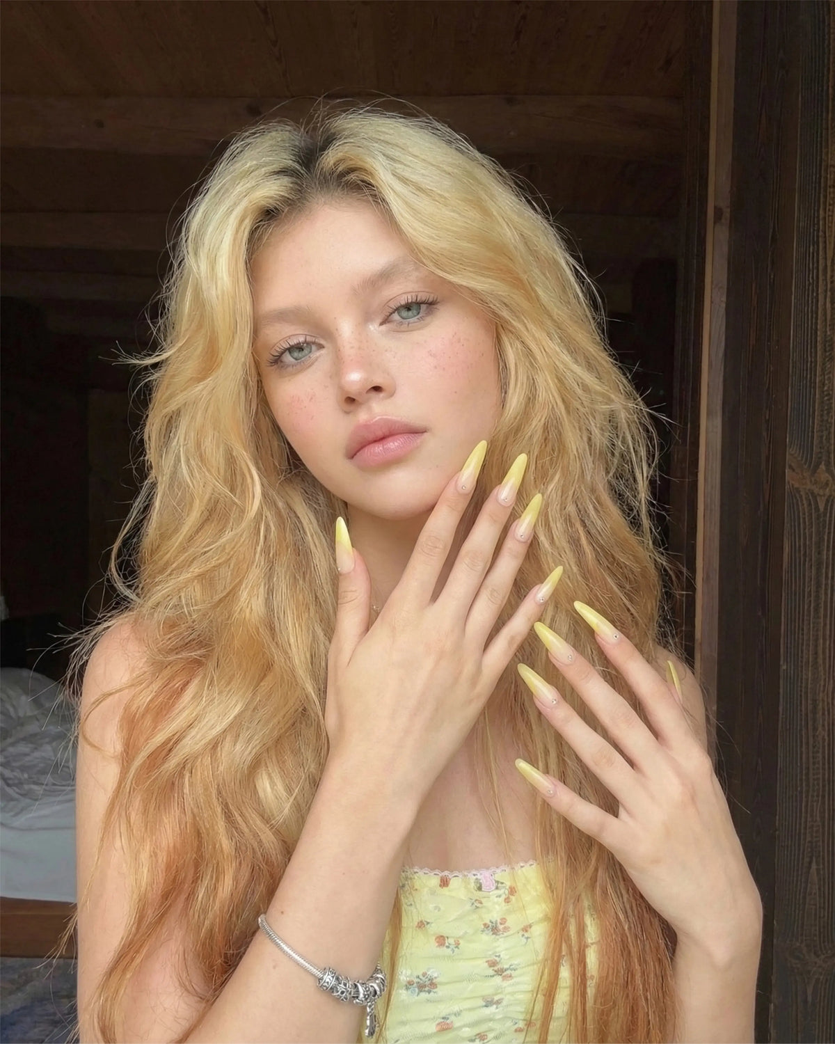 Buttermilk Dip Glowi Nails