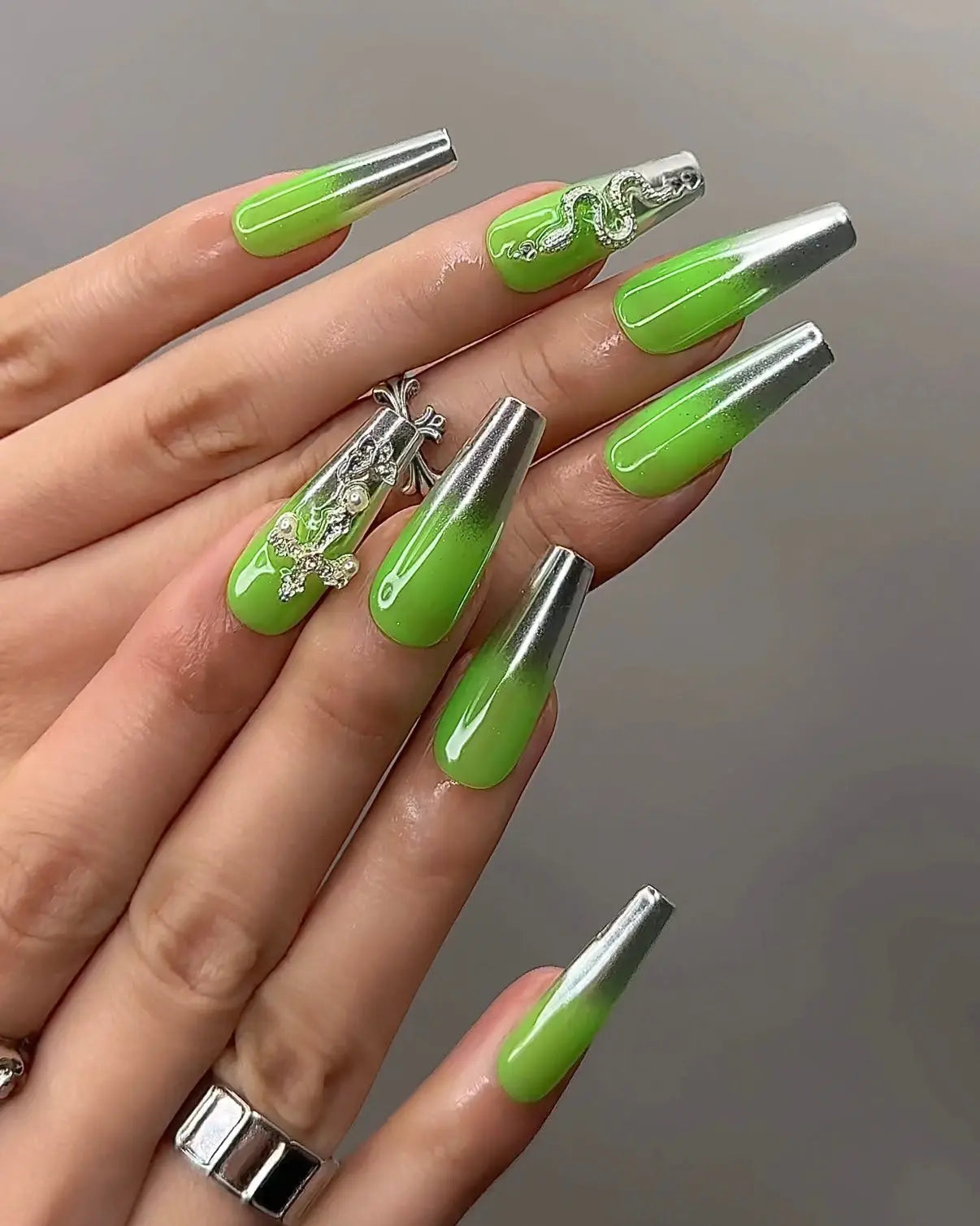 Viper Chrome Glowi Nails