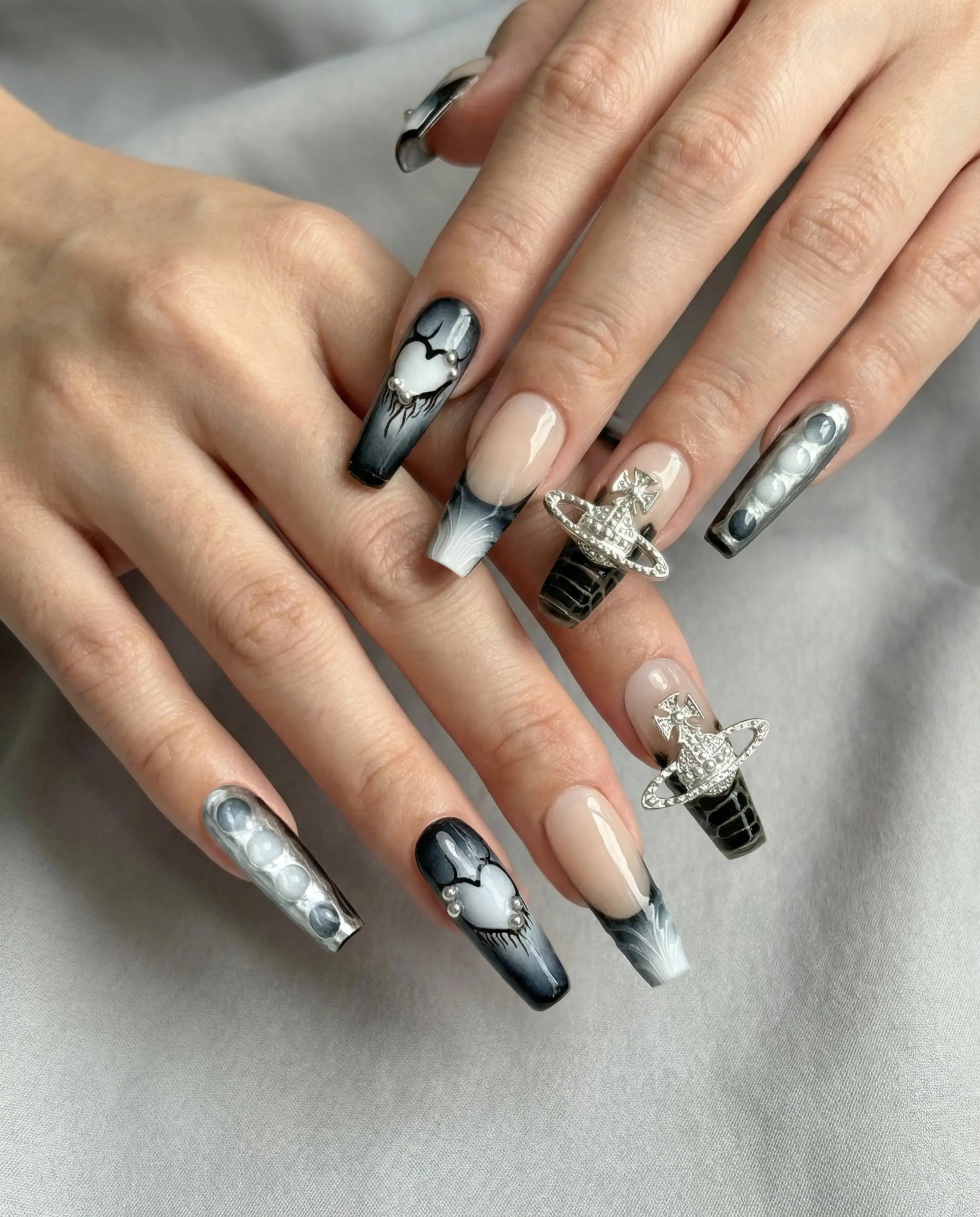Midnight Saturn Glowi Nails