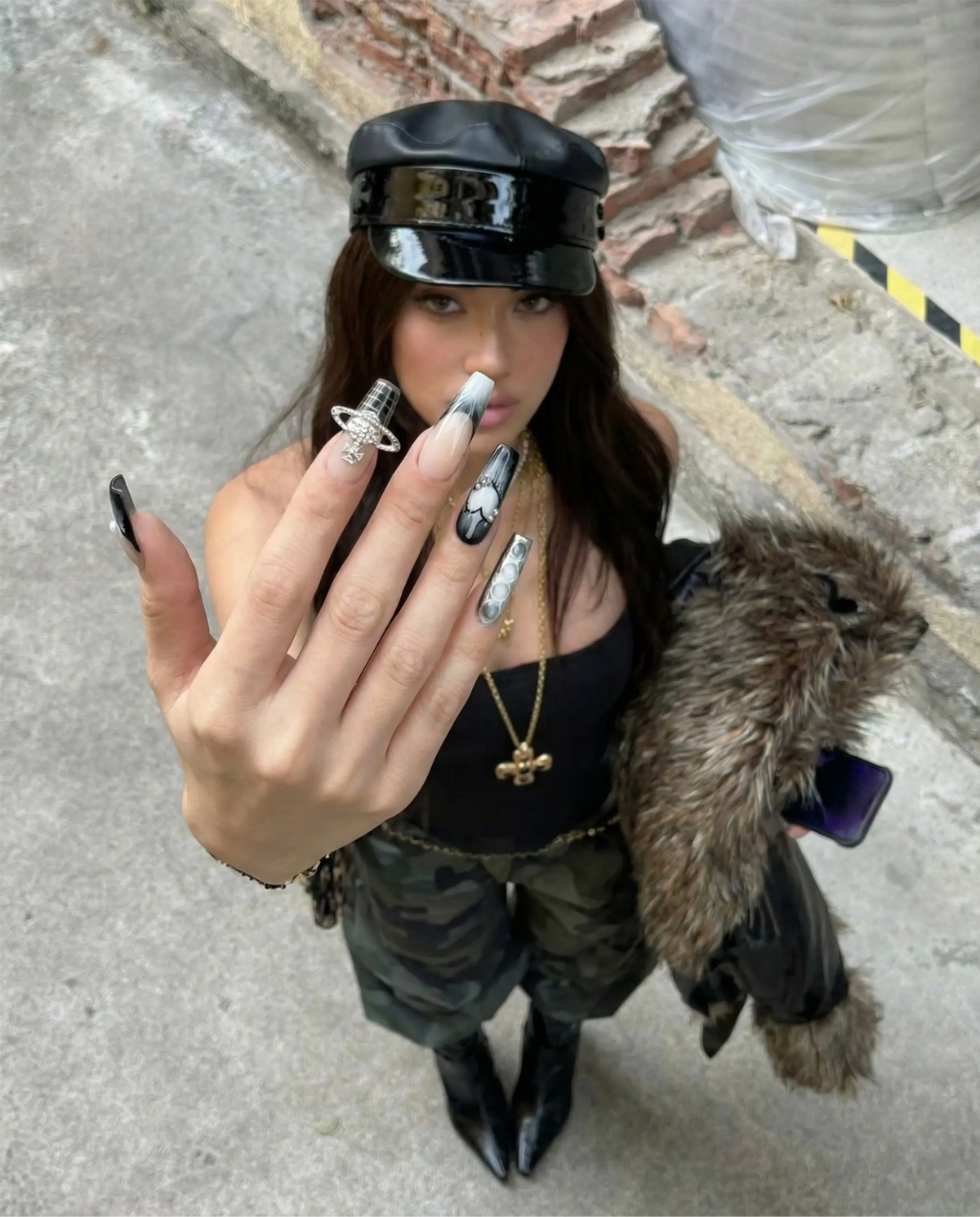 Midnight Saturn Glowi Nails