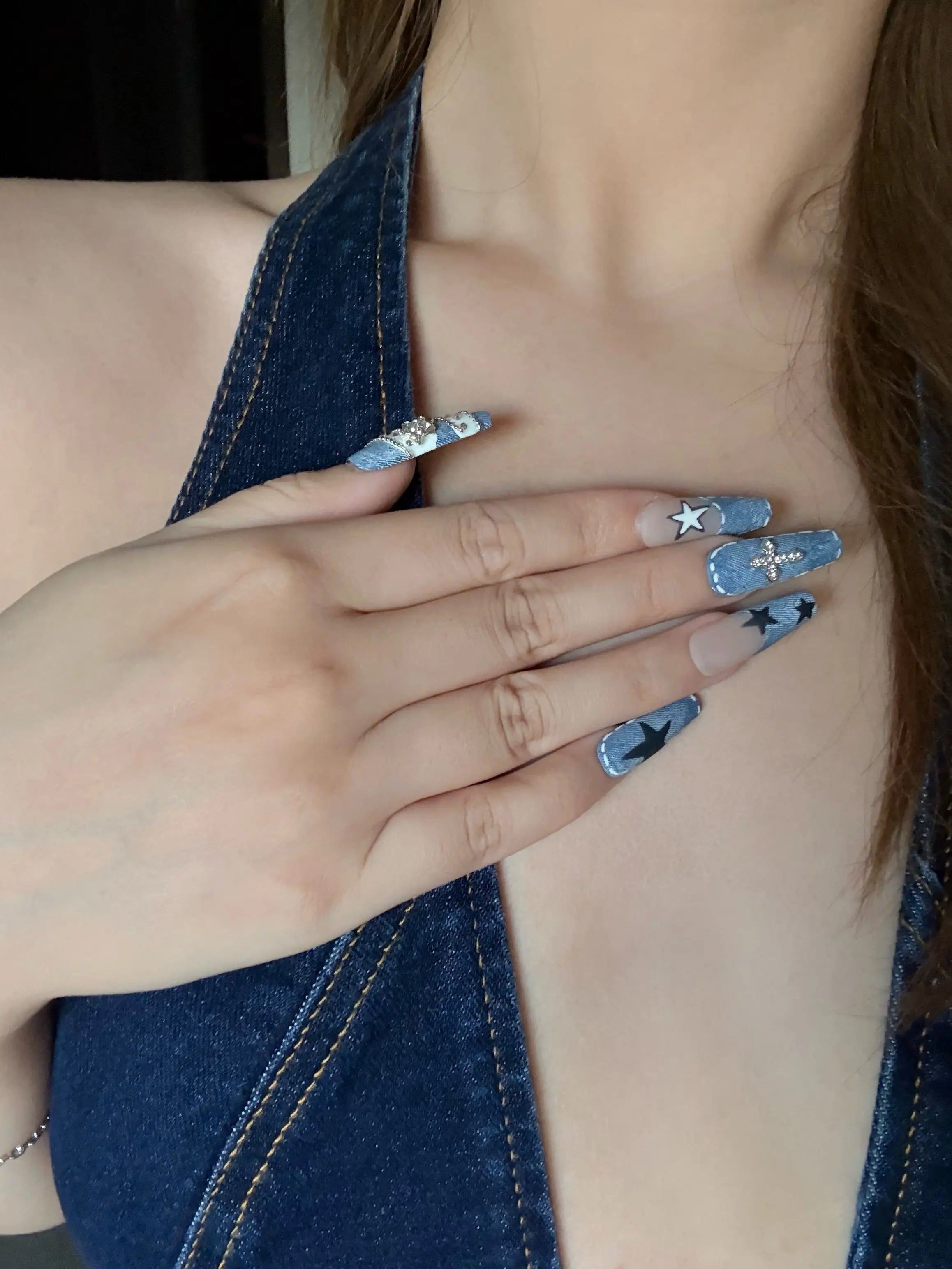 Starlit Denim Glowi Nails