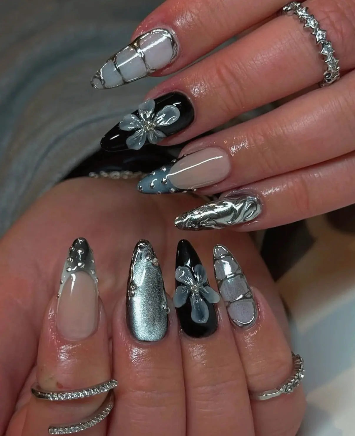 Midnight Camellia Glowi Nails