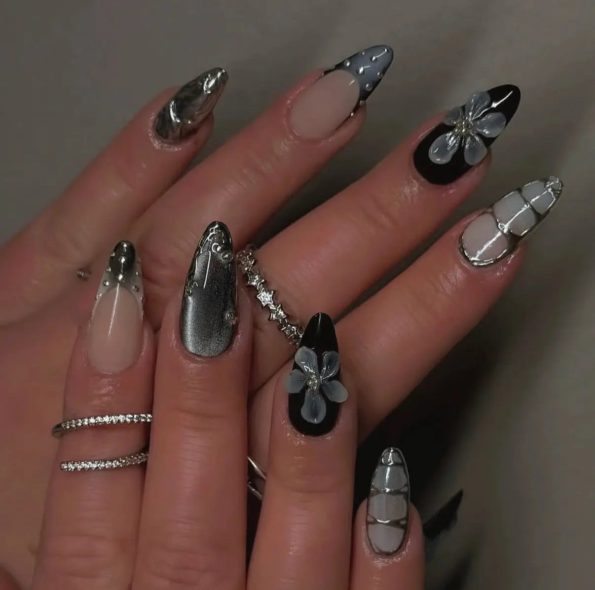 Midnight Camellia Glowi Nails