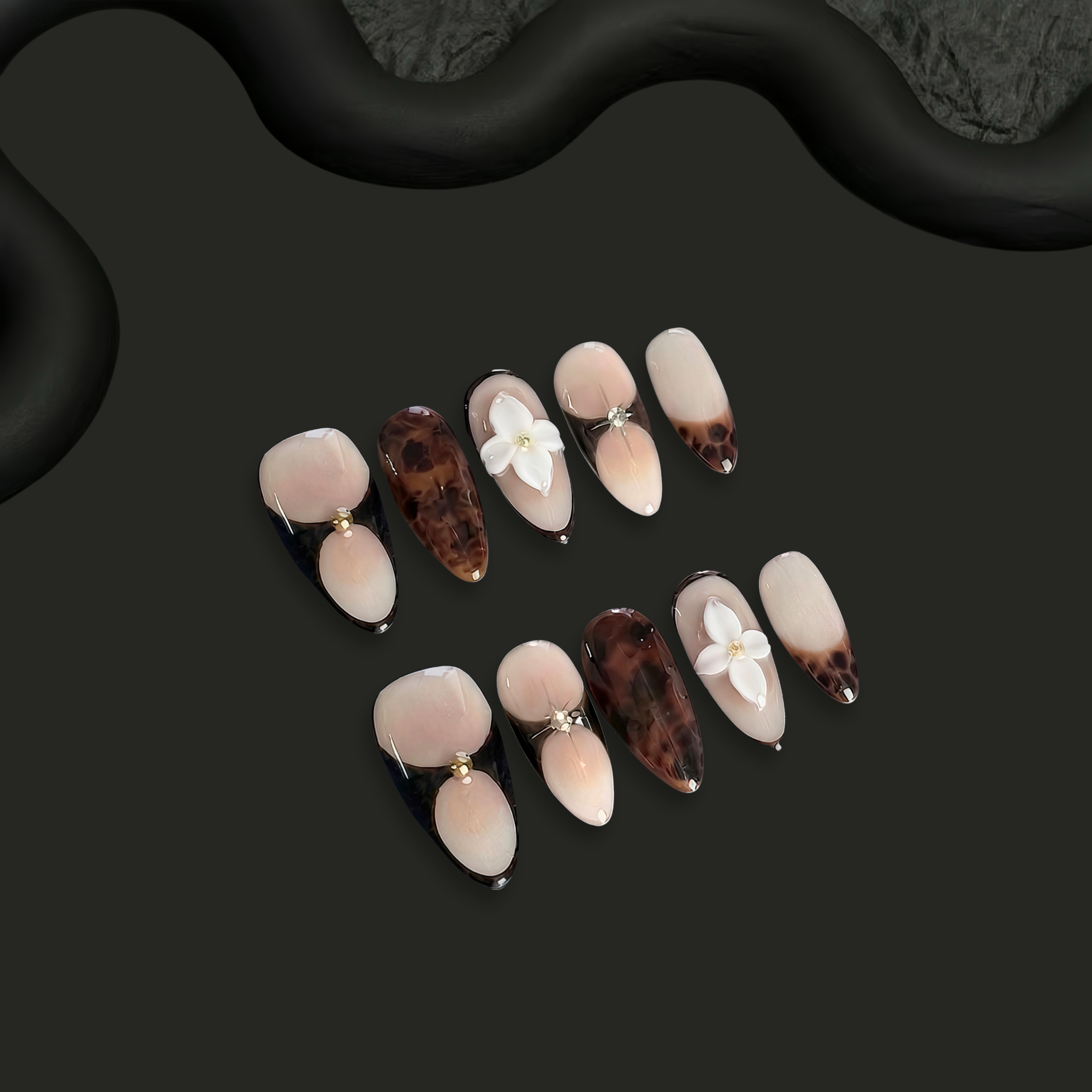 Cocoa Whisper Glowi Nails